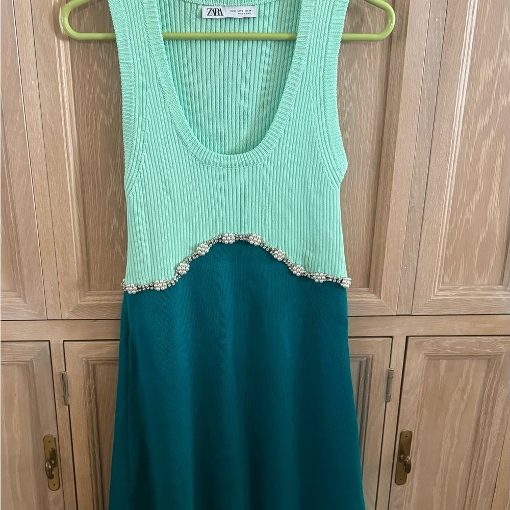 Zara JEWEL APPLIQUÉ KNIT DRESS